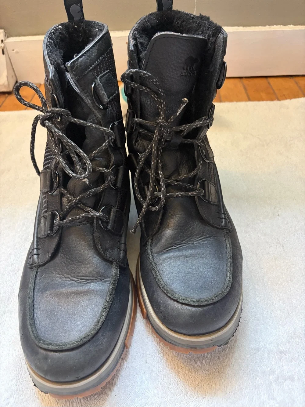 Sorel Kinetic Waterproof Black Leather Lace-Up Boots with Tan Outsole